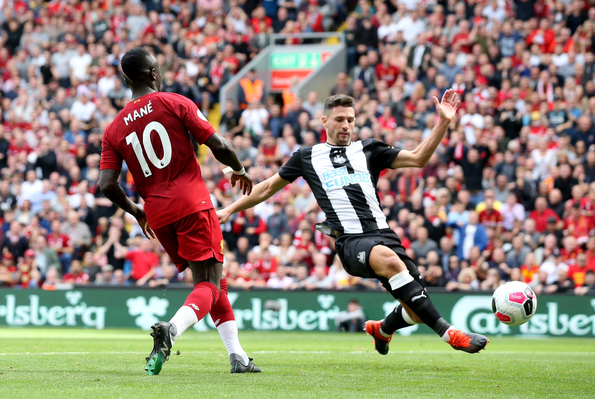 渐行渐远的 渐行渐远的