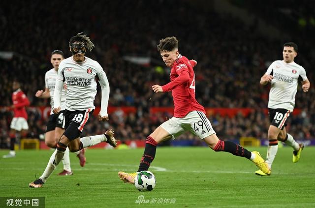 英超历史点球命中率排行：帕尔默、亚亚-图雷等三人100%.